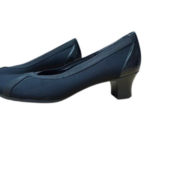 "MUNRO" Black Pumps 2" Chunky Heel Slip On SZ 9.5 Office Librarian Minimalist - Picture 5 of 13